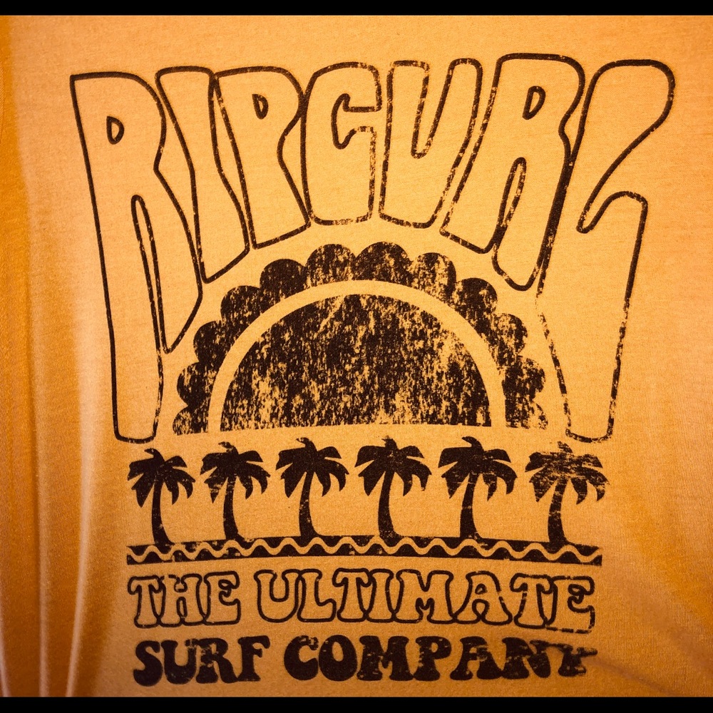 rip curl The ultimate surf company t shirt.